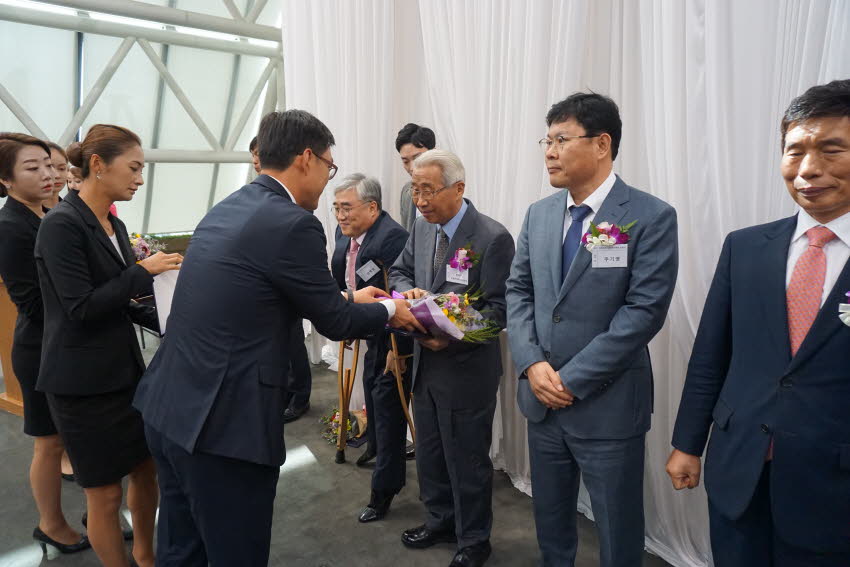 광주 장애인무료치과진료센터 대통령 표창 수상 첨부파일 : 1508684400_582_1.jpg