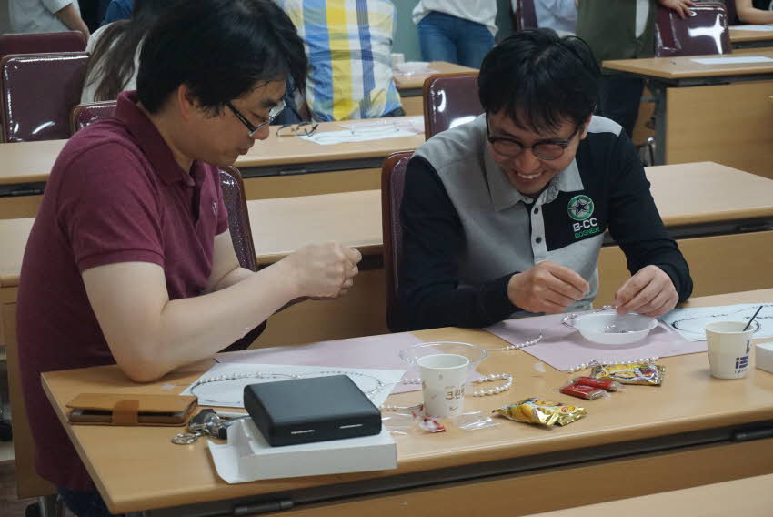 2018 스와로브스키 쥬얼리 만들기 문화행사 첨부파일 : 1526482800_608_1.jpg