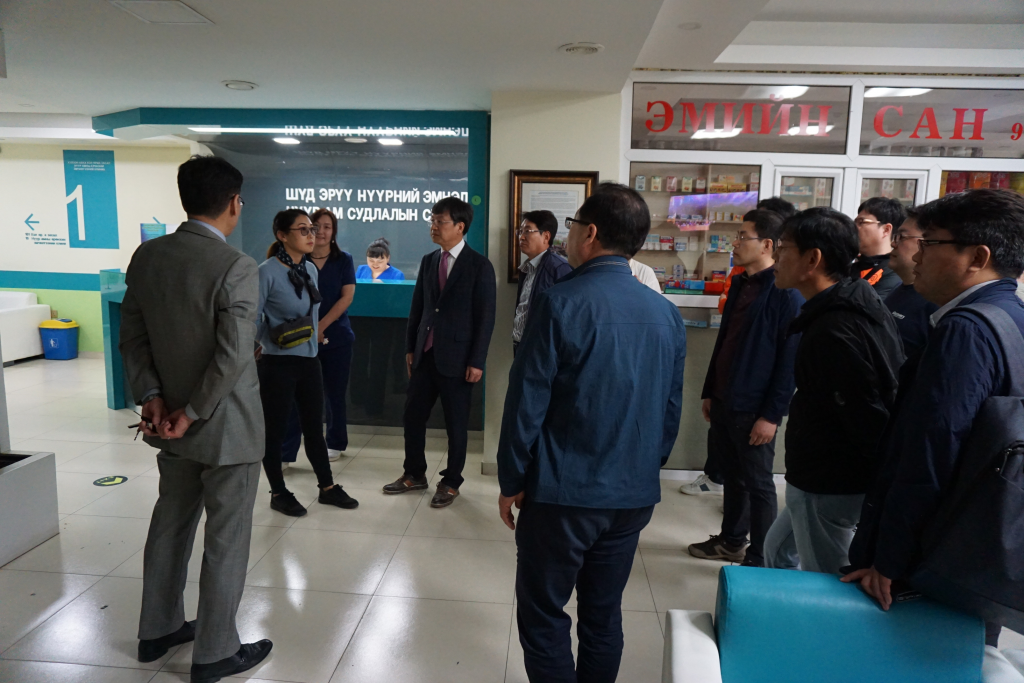 몽골 바양주르흐구치과의사회와 친선교류 방문 첨부파일 : 1562231725.jpg