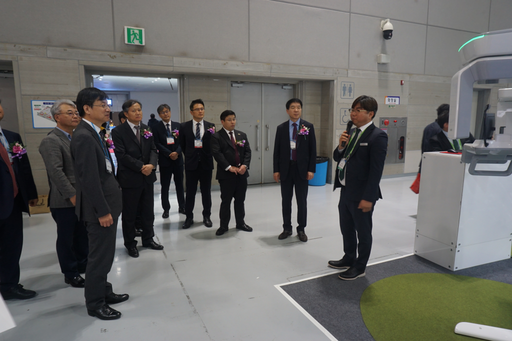 2019 치과종합학술대회 및 기자재전시회 개막식 개최 첨부파일 : 1574816257.jpg